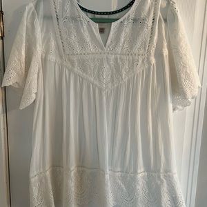 Women’s White Blouse